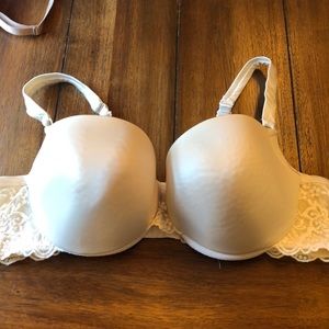 Cacique Bra 42C